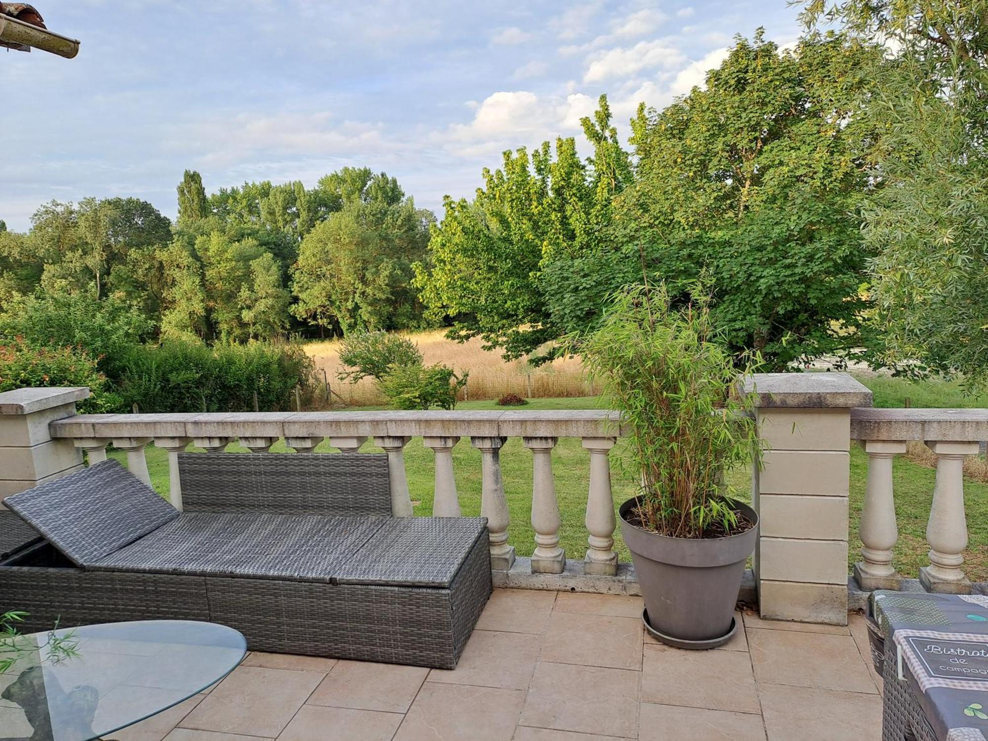 L'Ile Verte Chambre Avec Salle De Bain Privee Champagnac  Εξωτερικό φωτογραφία